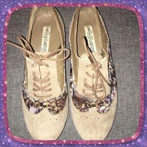 Naughty Monkey Size 7 Oxford Shoes